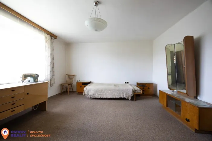 Prodej rodinného domu, Rovensko, 220 m2