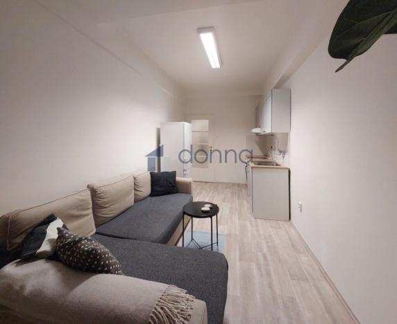 Pronájem bytu 2+kk, Praha, Sokolovská, 62 m2