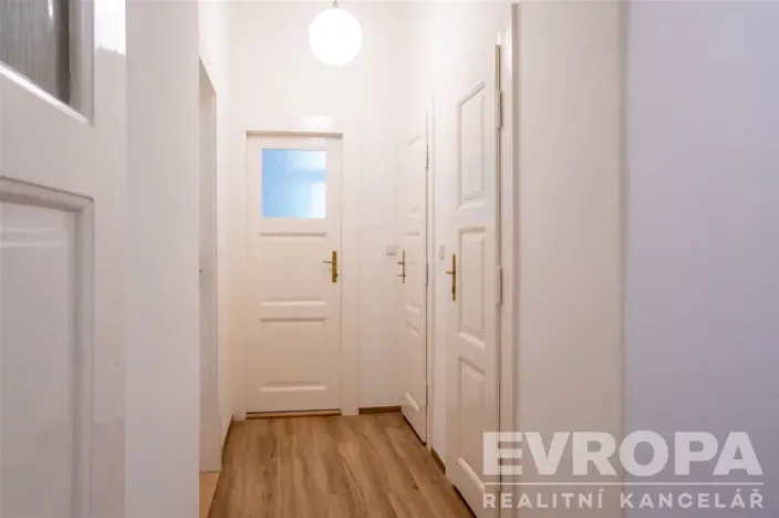 Prodej bytu 4+1, Praha - Holešovice, Veletržní, 101 m2