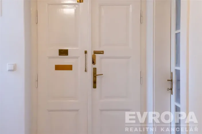 Prodej bytu 4+1, Praha - Holešovice, Veletržní, 101 m2