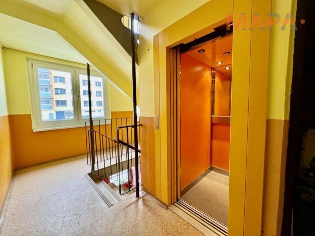 Pronájem bytu 3+1, Krupka - Maršov, Dukelských hrdinů, 68 m2