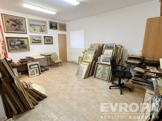 Pronájem obchodního prostoru, Havlíčkův Brod, Kyjovská, 90 m2