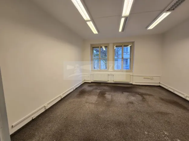 Pronájem kanceláře, Praha, Na Březince, 120 m2
