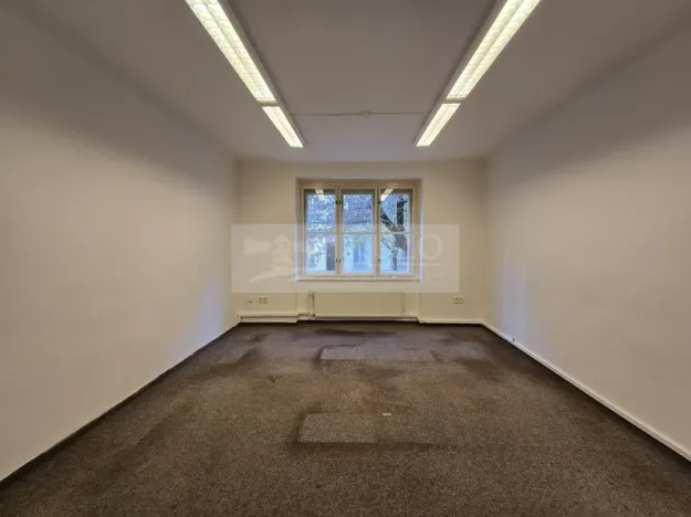 Pronájem kanceláře, Praha, Na Březince, 120 m2
