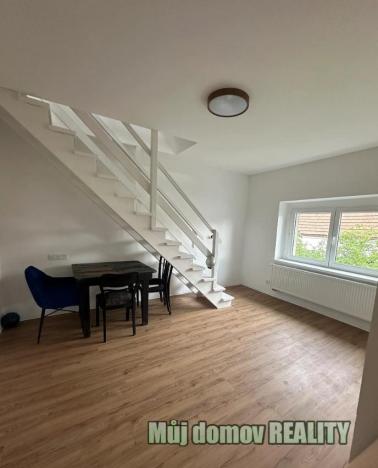 Pronájem rodinného domu, Praha - Hostivař, Hornoměcholupská, 230 m2