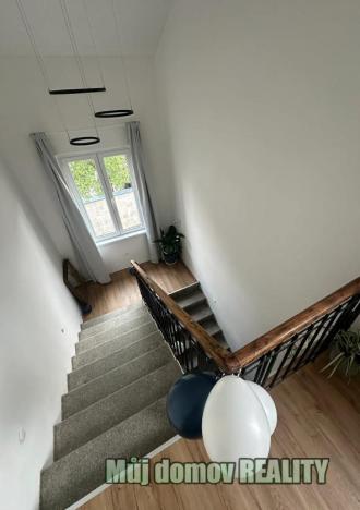 Pronájem rodinného domu, Praha - Hostivař, Hornoměcholupská, 230 m2