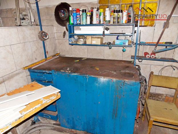 Prodej rodinného domu, Ostrov, 190 m2