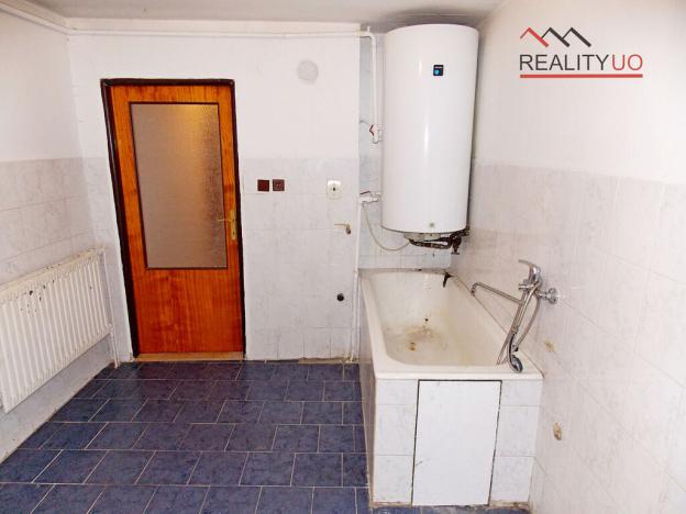 Prodej rodinného domu, Ostrov, 190 m2