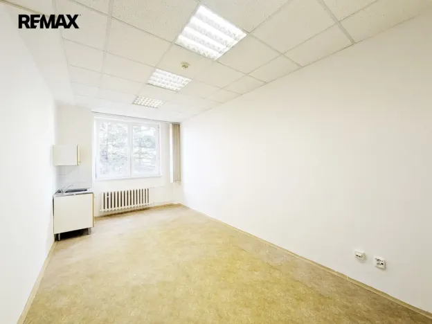 Pronájem kanceláře, Havířov, Lidická, 73 m2