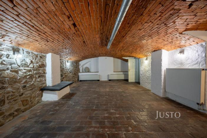 Prodej restaurace, České Budějovice - České Budějovice 1, nám. Přemysla Otakara II., 103 m2