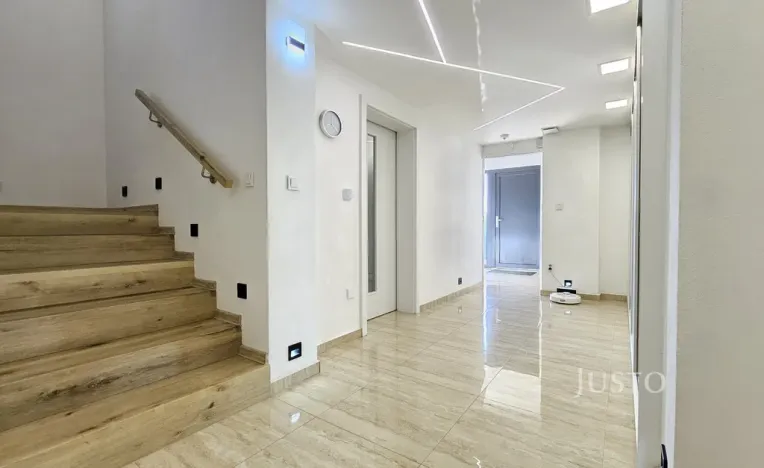 Prodej rodinného domu, Písek, Nová, 276 m2