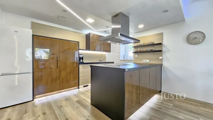 Prodej rodinného domu, Písek, Nová, 276 m2