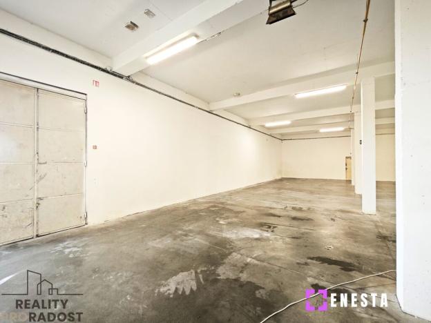 Pronájem skladu, Tursko, 100 m2