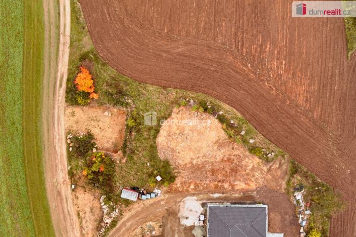 Prodej pozemku pro bydlení, Nová Role - Mezirolí, 1427 m2