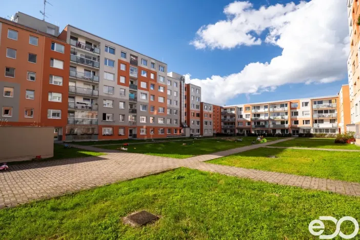 Prodej bytu 2+kk, Praha, U pramene, 49 m2