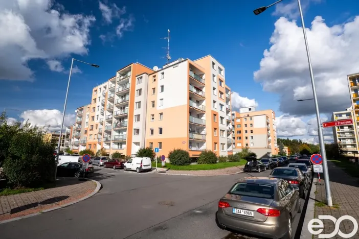 Prodej bytu 2+kk, Praha, U pramene, 49 m2