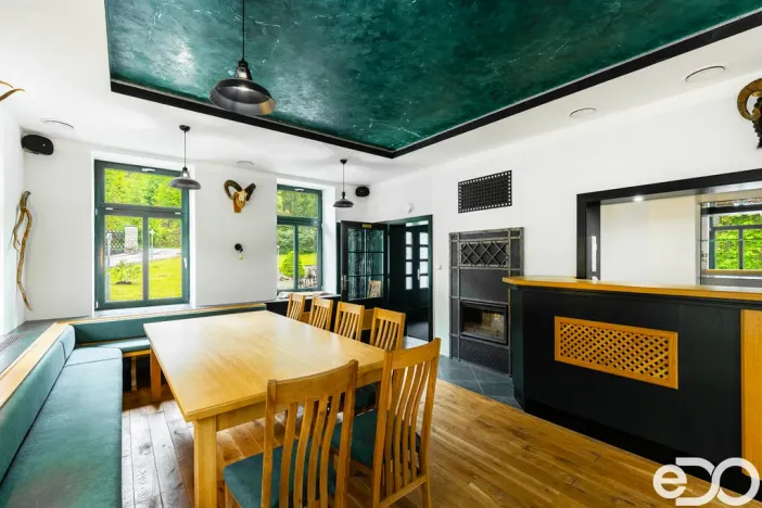 Prodej ubytování, Jablonec nad Nisou, U Lesního divadla, 2930 m2