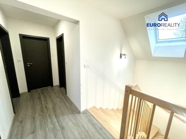 Prodej rodinného domu, Mnichov, 127 m2