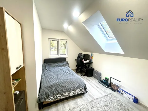 Prodej rodinného domu, Mnichov, 144 m2