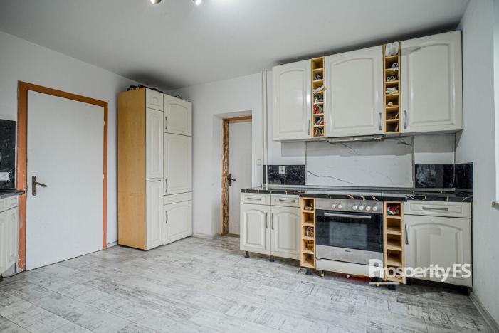 Prodej rodinného domu, Hrádek, 200 m2