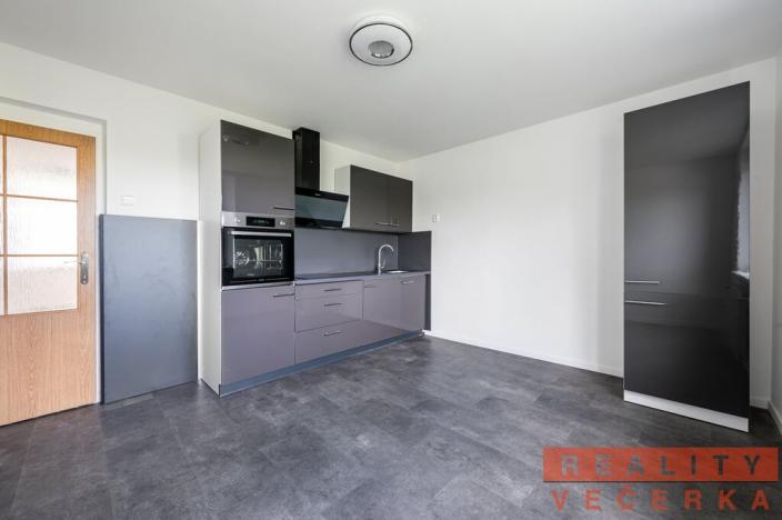 Pronájem kanceláře, Cheznovice, 220 m2