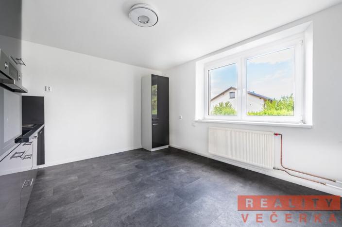 Pronájem kanceláře, Cheznovice, 220 m2