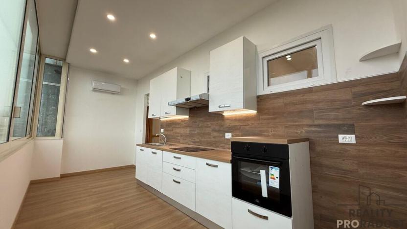 Prodej bytu 3+kk, Montesilvano,Itálie, 55 m2