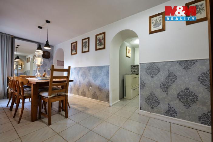 Prodej rodinného domu, Bouzov - Obectov, 200 m2