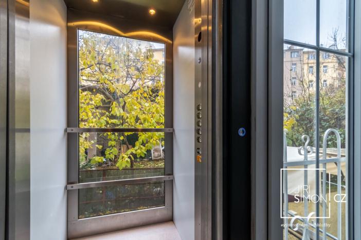 Pronájem bytu 2+kk, Praha - Žižkov, Bořivojova, 53 m2