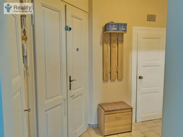 Prodej bytu 2+1, Plzeň - Jižní Předměstí, Vrchlického, 53 m2