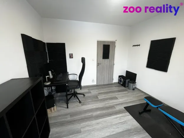 Prodej bytu 3+1, Děčín, Jezdecká, 70 m2