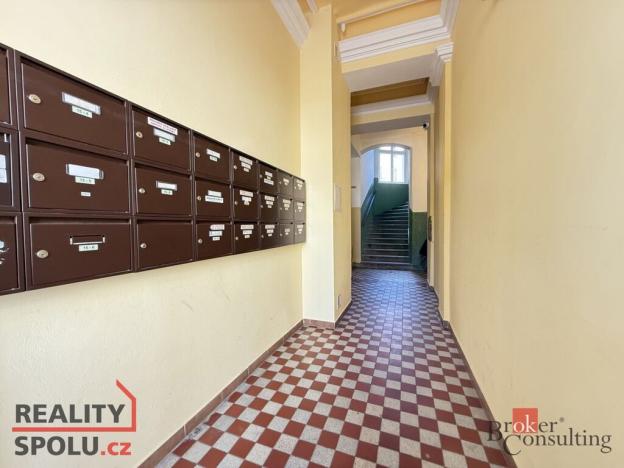 Pronájem bytu 2+kk, Karlovy Vary, I. P. Pavlova, 50 m2