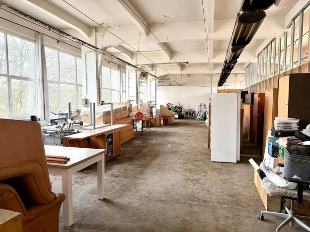 Pronájem kanceláře, Pelhřimov, Křemešnická, 1000 m2