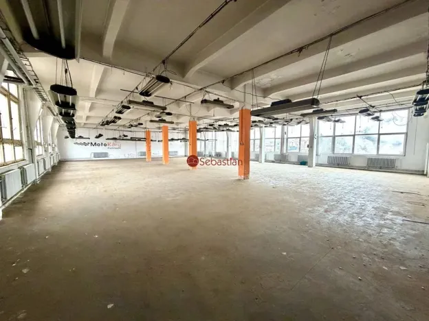 Pronájem obchodního prostoru, Pelhřimov, Křemešnická, 1000 m2