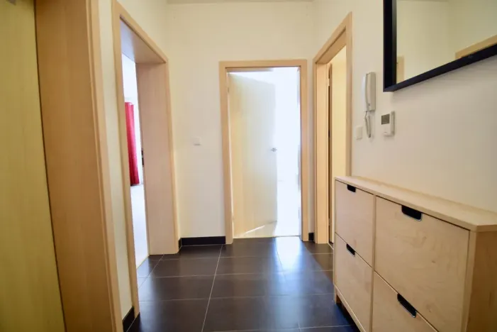 Pronájem bytu 2+kk, Brno - Líšeň, Houbalova, 61 m2