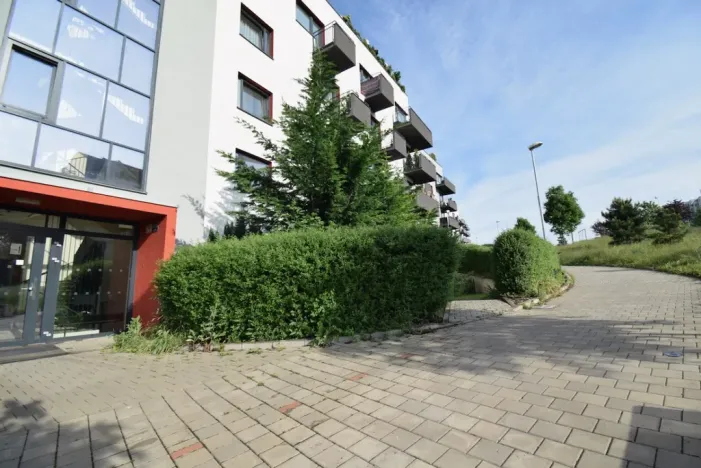Pronájem bytu 2+kk, Brno - Líšeň, Houbalova, 61 m2