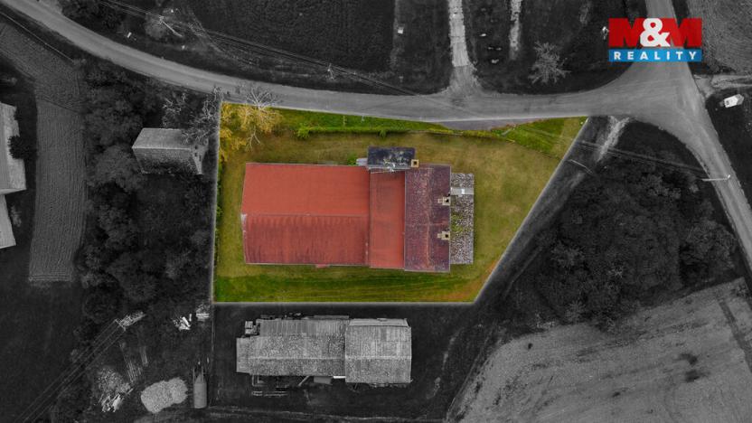 Prodej zemědělského objektu, Křešice - Sedlec, 2000 m2