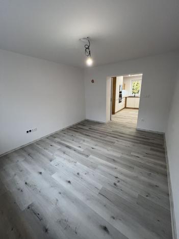 Pronájem bytu 2+1, Vsetín, U Hřiště, 56 m2