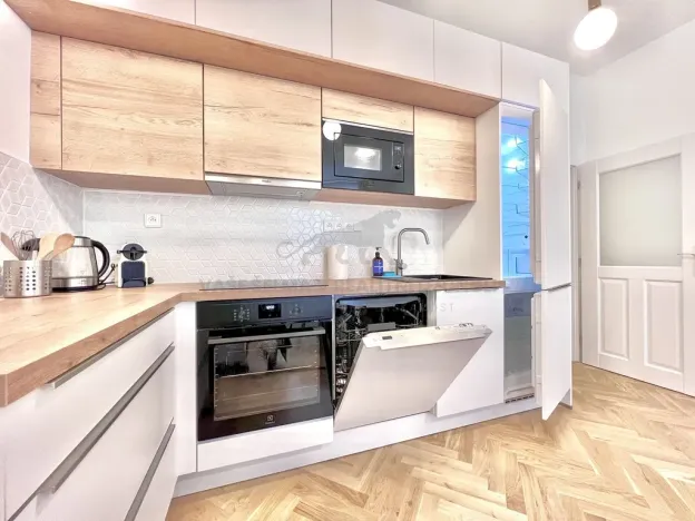 Pronájem bytu 3+kk, Praha - Smíchov, Ke Koulce, 72 m2