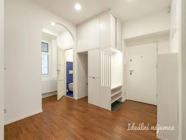 Pronájem bytu 3+kk, Praha - Holešovice, Tusarova, 74 m2