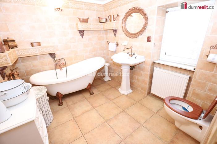 Prodej rodinného domu, Dolní Rychnov, Jana Žižky, 250 m2