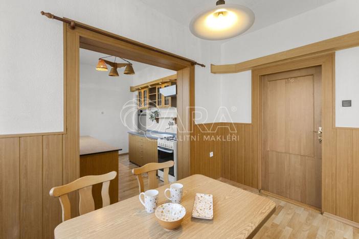 Prodej bytu 4+kk, Úhřetice, 75 m2