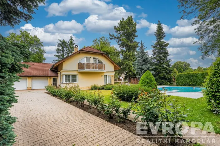 Prodej rodinného domu, Nymburk, Pístecká, 350 m2