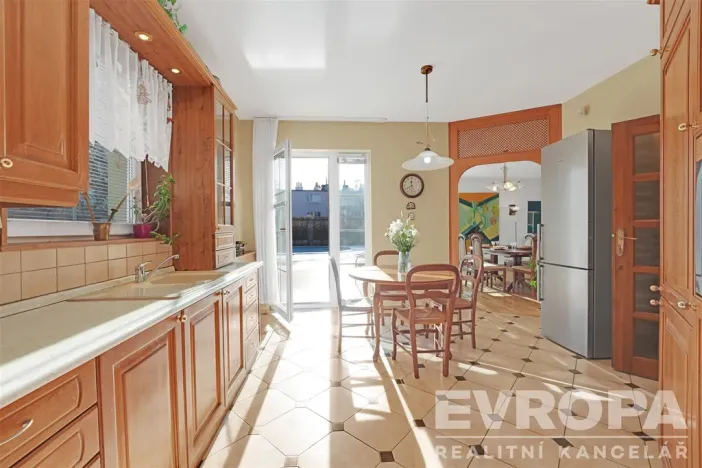 Prodej rodinného domu, Nymburk, Pístecká, 350 m2