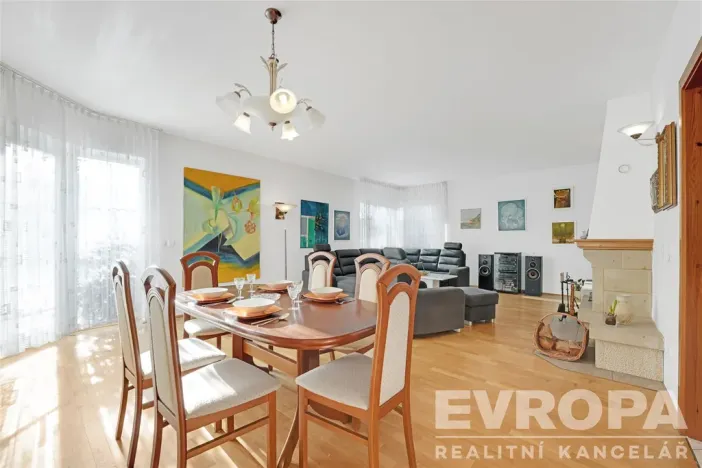 Prodej rodinného domu, Nymburk, Pístecká, 350 m2