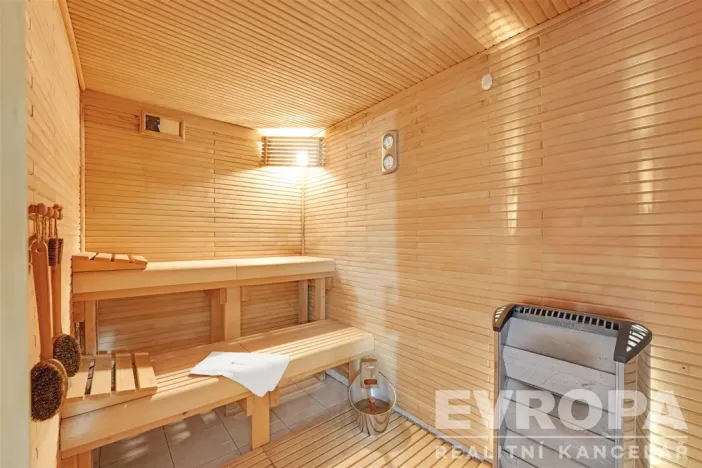 Prodej rodinného domu, Nymburk, Pístecká, 350 m2