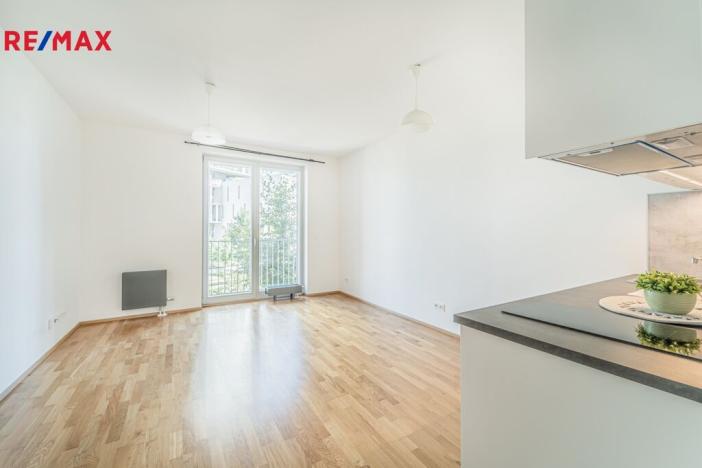 Pronájem bytu 1+kk, Praha - Modřany, Mezi vodami, 32 m2