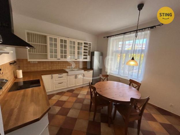 Pronájem bytu 2+1, Pardubice, Nerudova, 90 m2