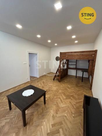 Pronájem bytu 2+1, Pardubice, Nerudova, 90 m2