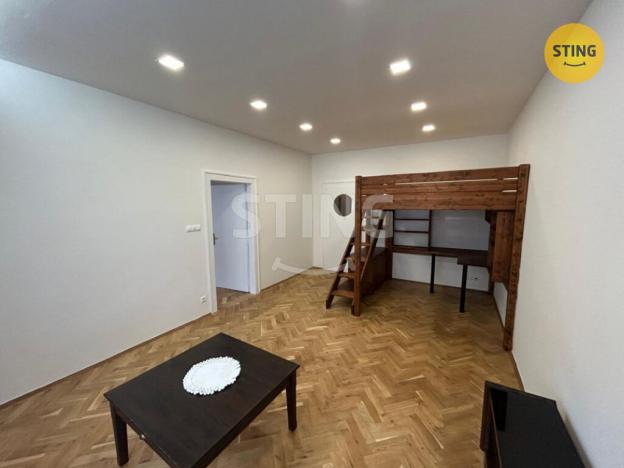 Pronájem bytu 2+1, Pardubice, Nerudova, 90 m2